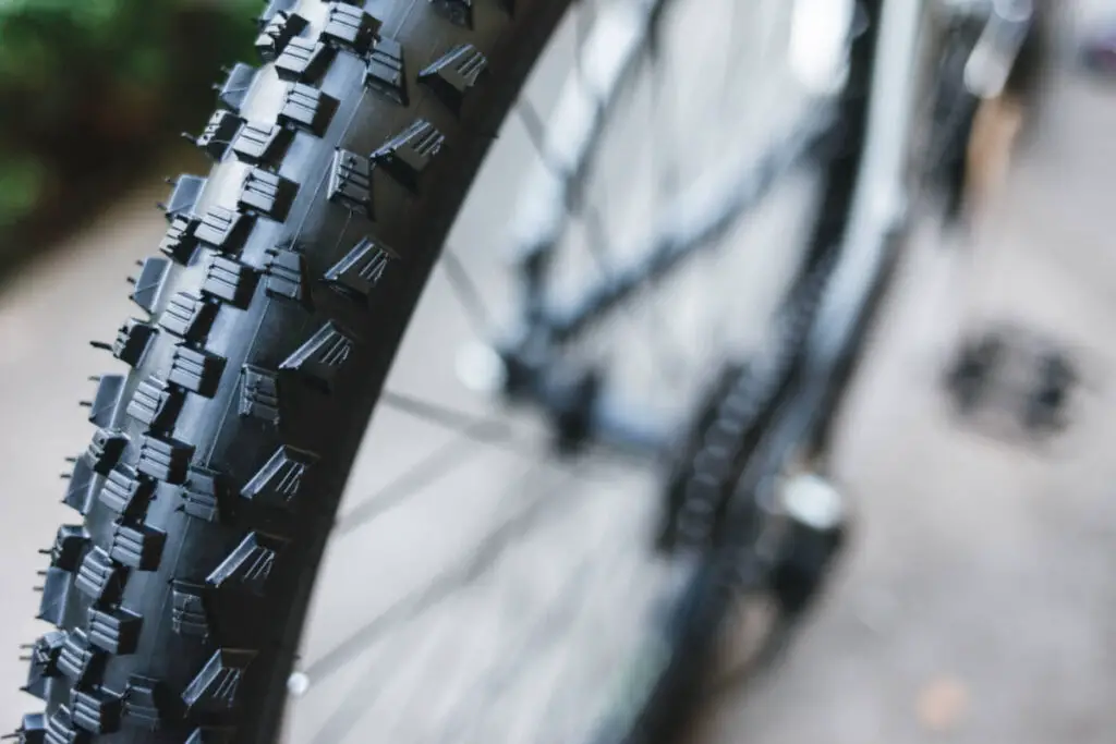 Mountain Bike Tires: 1.95 Vs. 2.1 - Which One Is Better?
