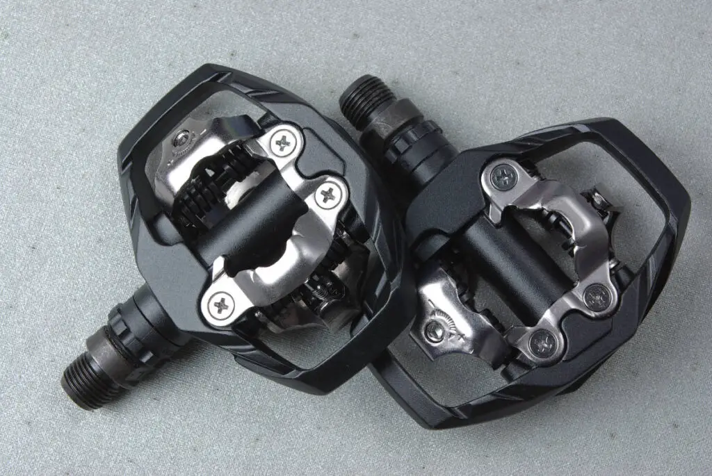 Shimano M520 VS M540 - Which Mountain Bike Pedals Reign Supreme